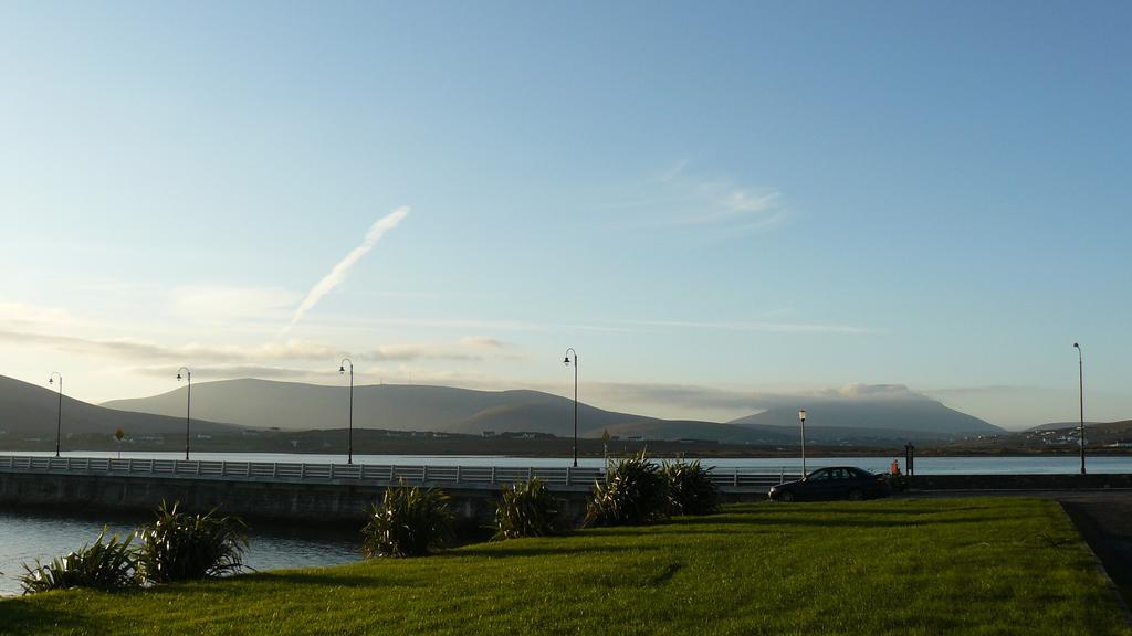 Ostan Oilean Acla Hotel Achill Sound Room photo