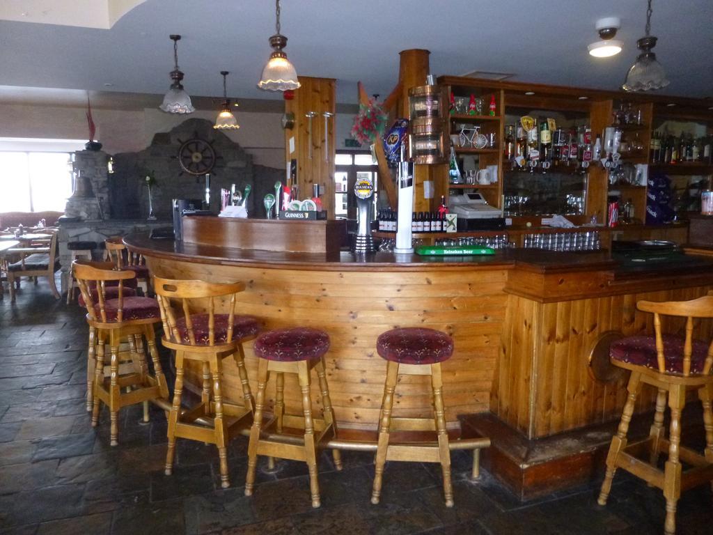 Ostan Oilean Acla Hotel Achill Sound Exterior photo
