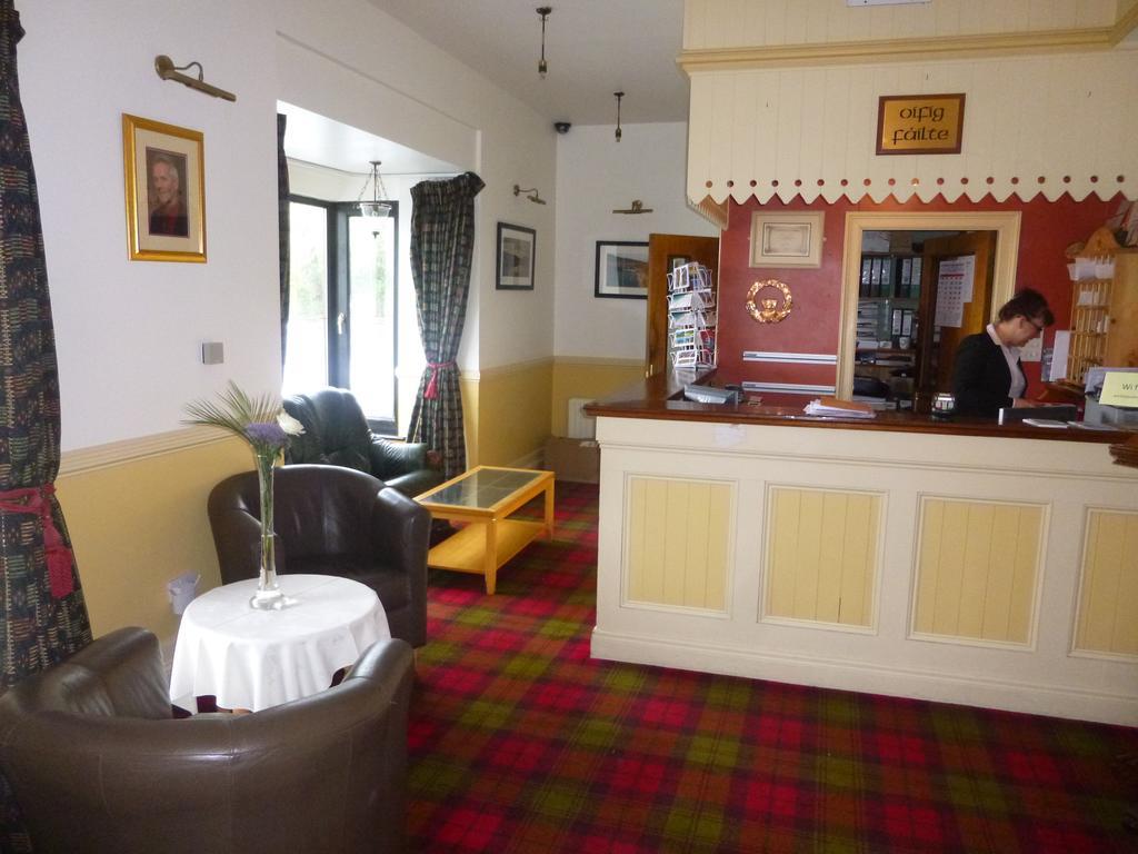 Ostan Oilean Acla Hotel Achill Sound Exterior photo